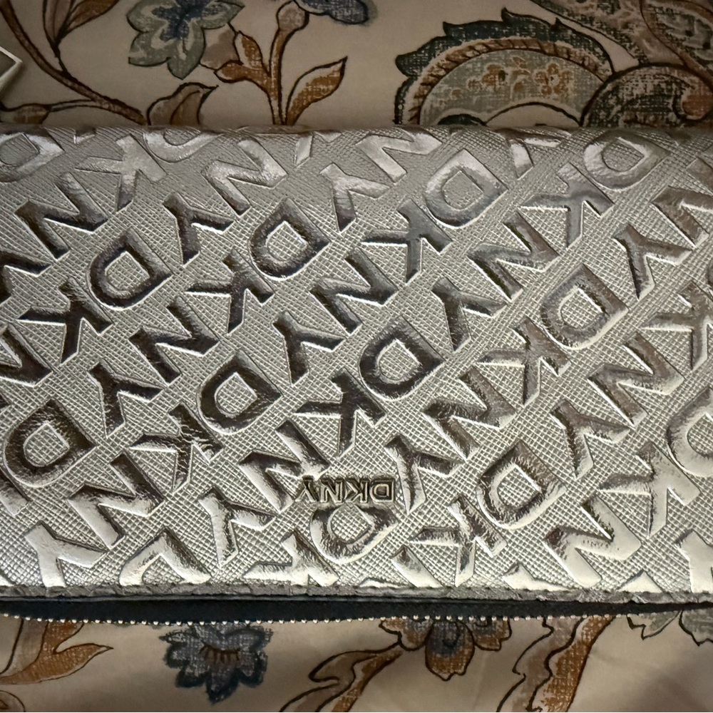 DKNY Metallic Silver Embossed Logo Wallet